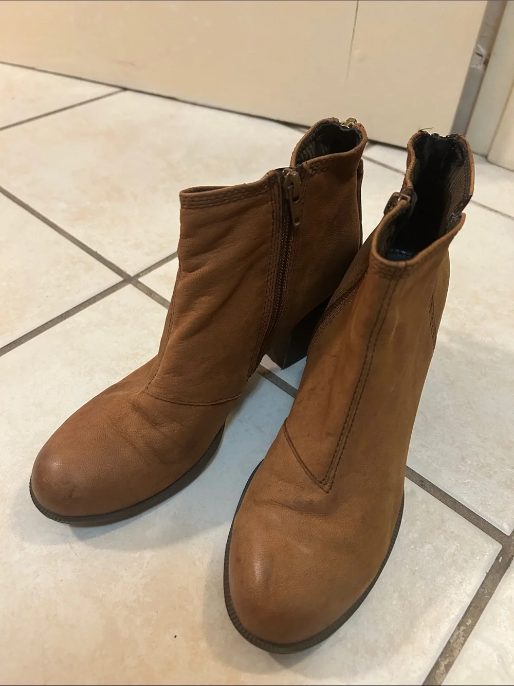 Vagabond Chestnut Suede Ankle Booties with Block Heel